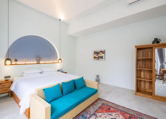V2-1br With Pool And Jungle View-5 Mnts To The Beach-restaurant