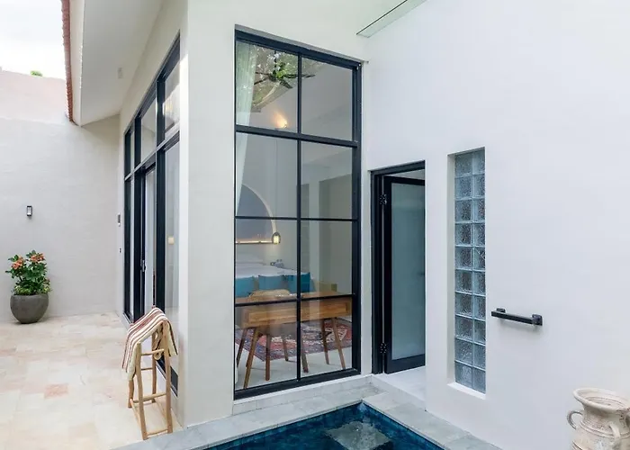 V2-1br With Pool And Jungle View-5 Mnts To The Beach-restaurant